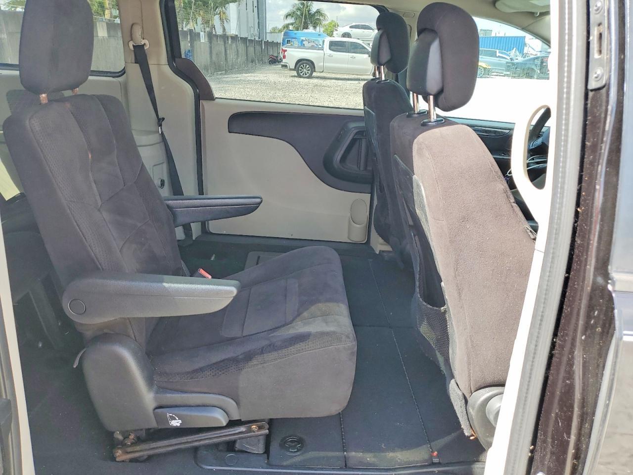 2011 DODGE GRAND CARAVAN