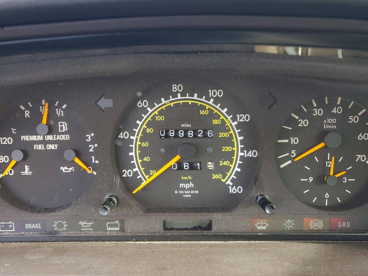 1995 MERCEDES-BENZ E-Class
