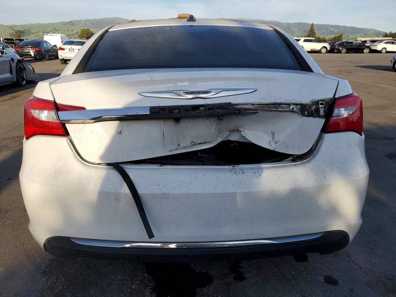 2012 CHRYSLER 200