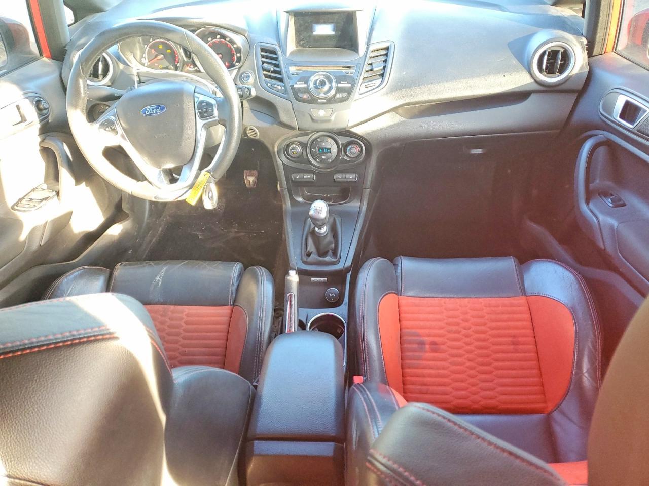 2016 FORD Fiesta
