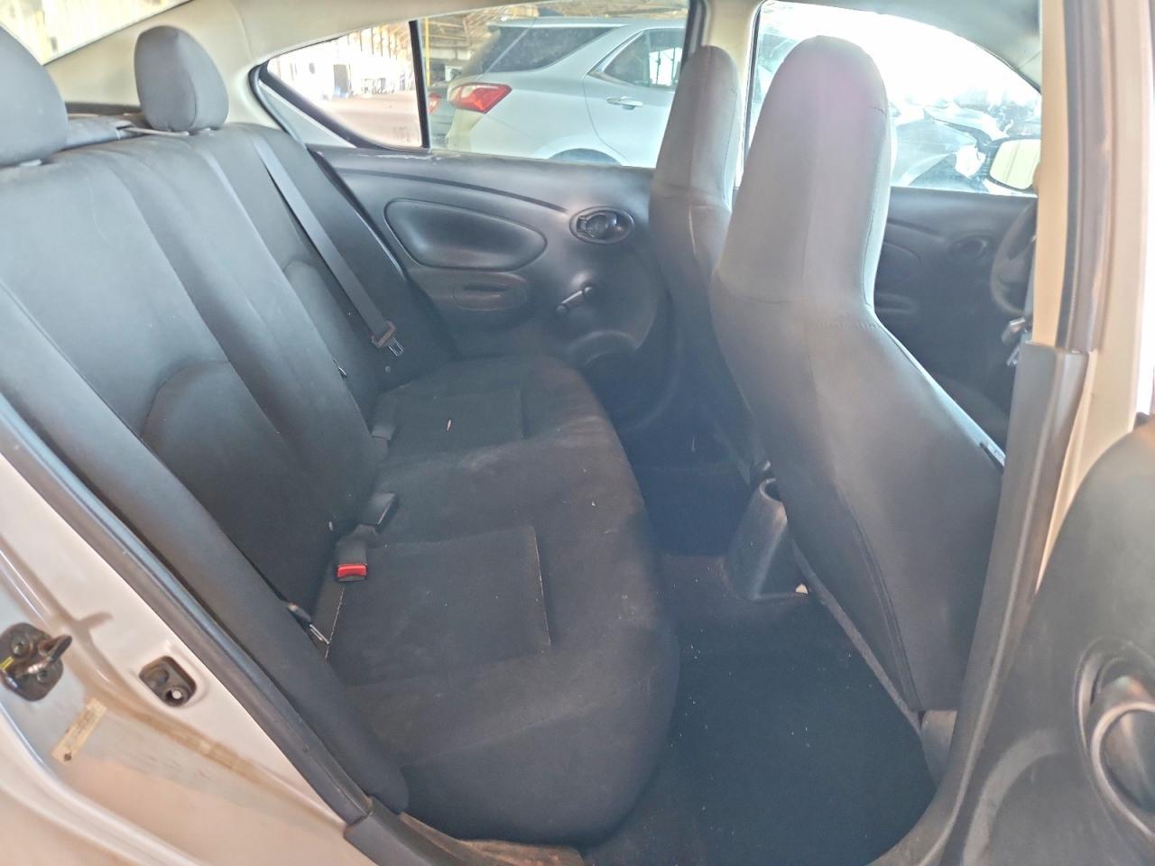 2017 NISSAN VERSA