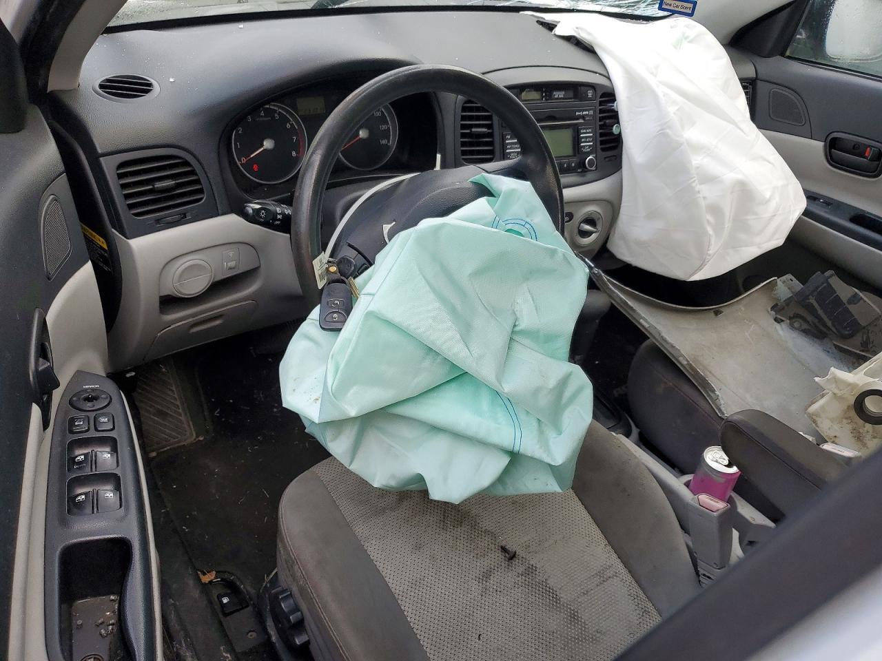 2011 HYUNDAI ACCENT
