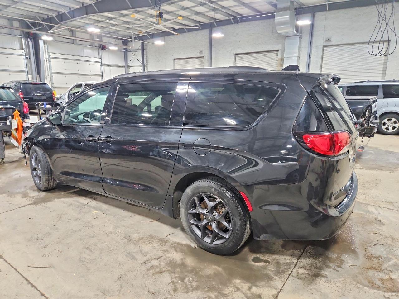 2019 CHRYSLER Pacifica
