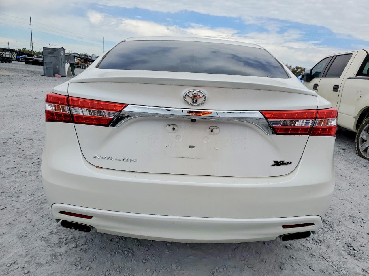 2014 TOYOTA Avalon