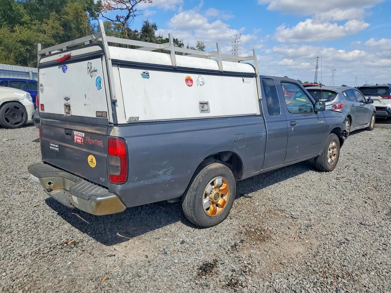 2000 NISSAN Frontier