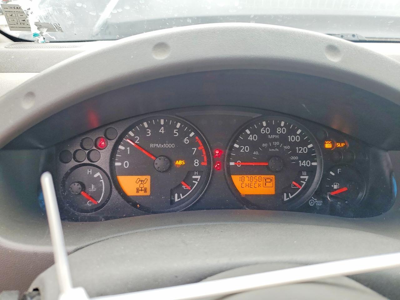 2011 NISSAN Frontier