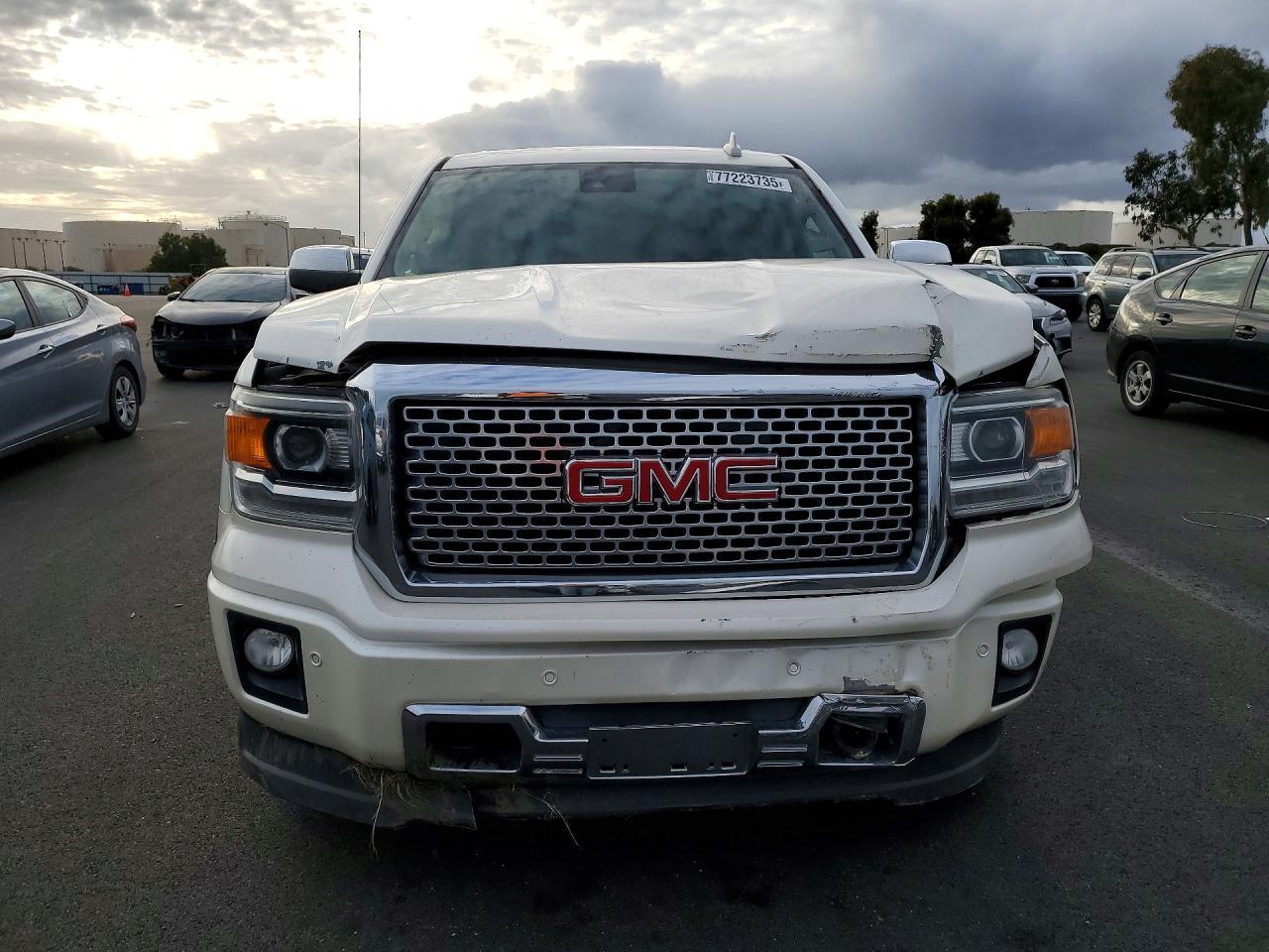 2015 GMC Sierra