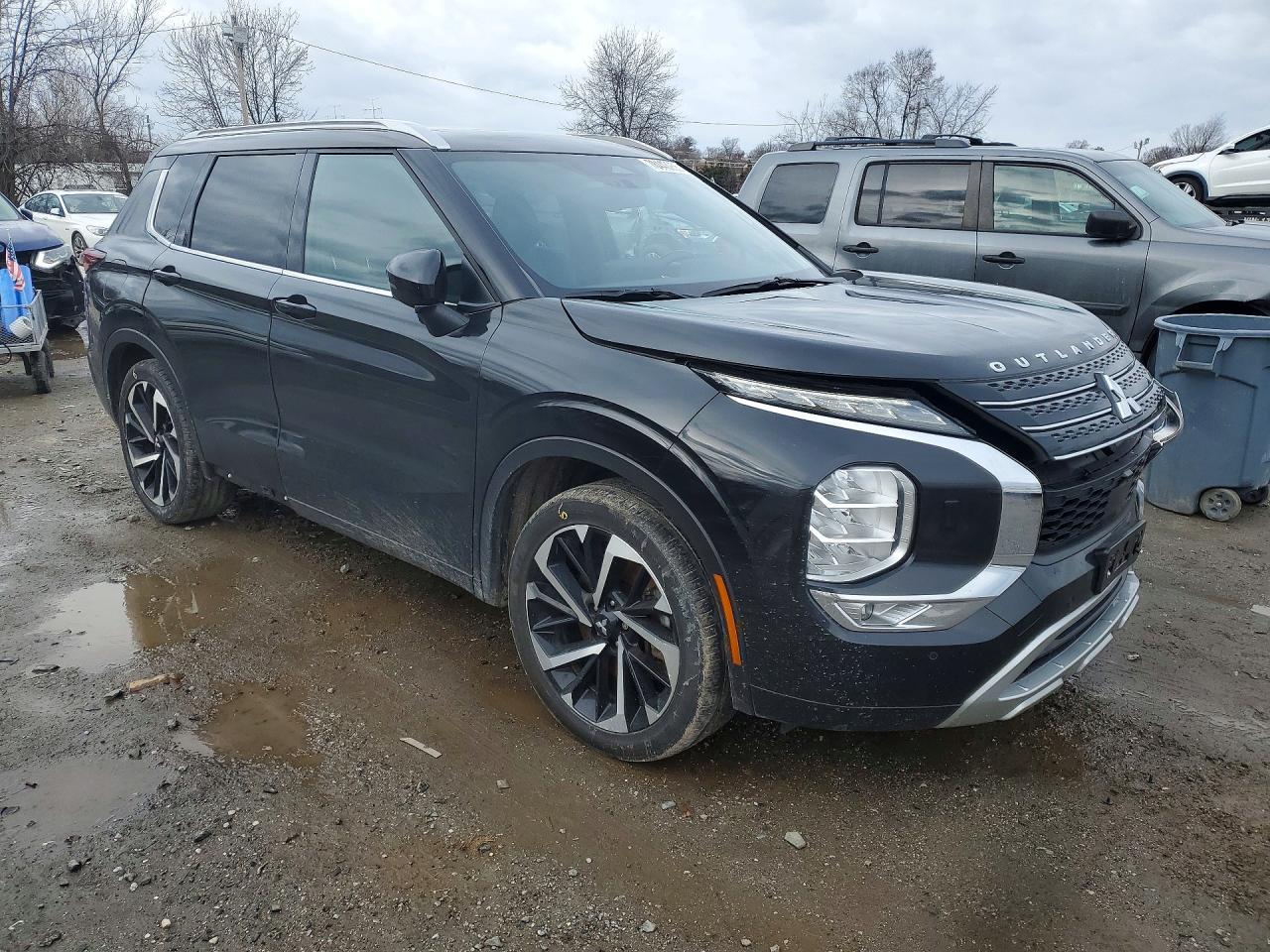 2023 MITSUBISHI outlander