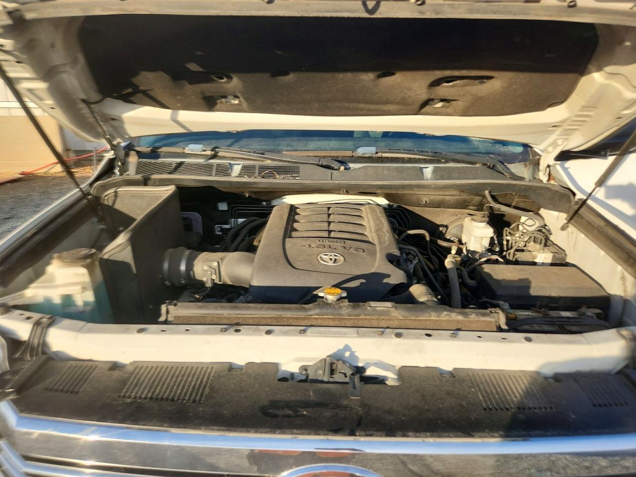 2017 TOYOTA TUNDRA