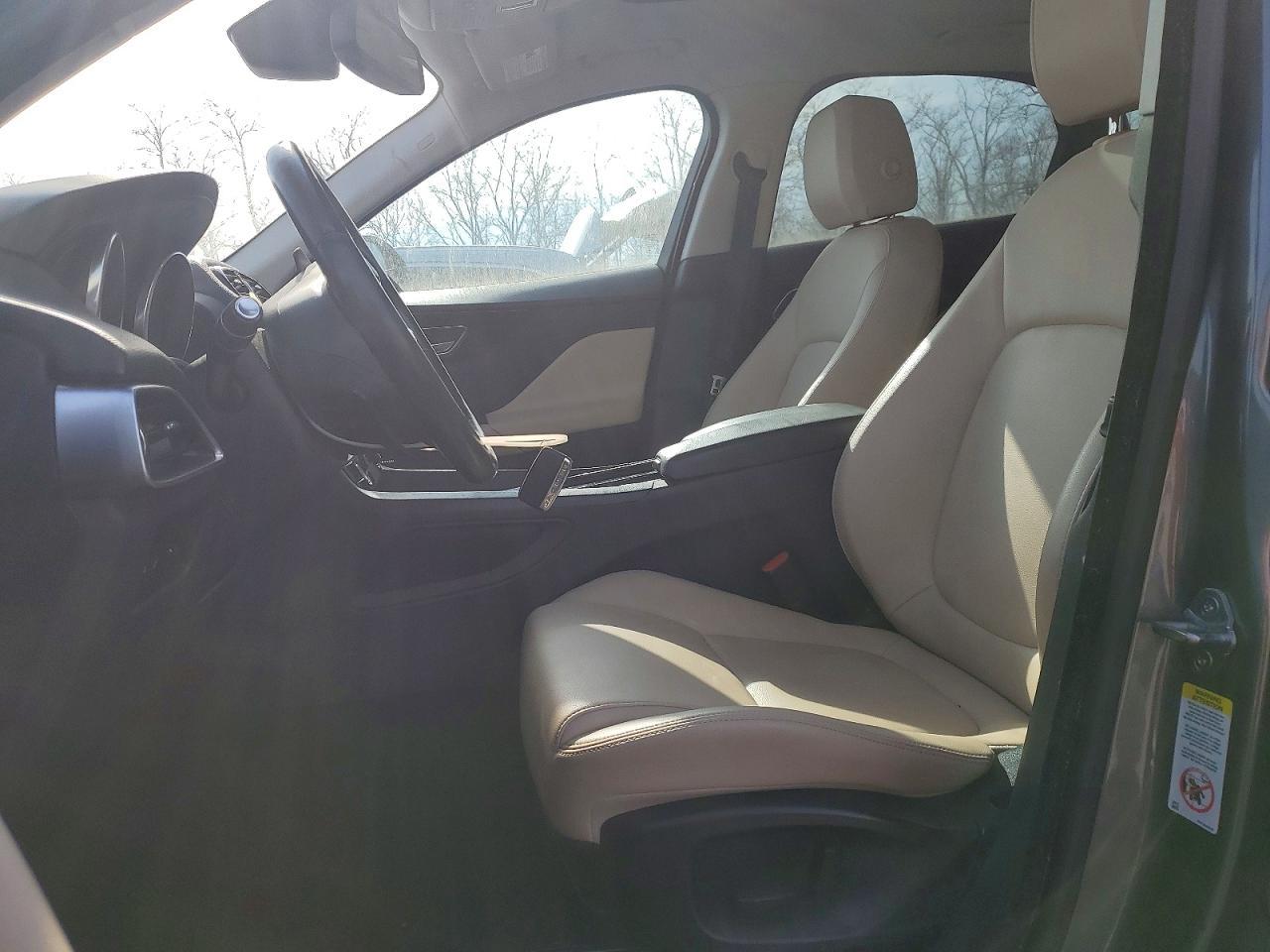 2018 JAGUAR F-Pace