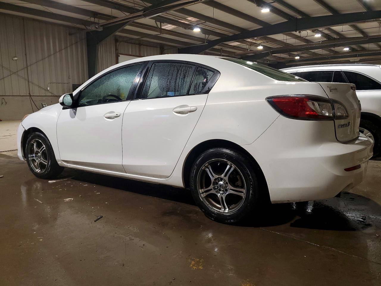 2013 MAZDA 3