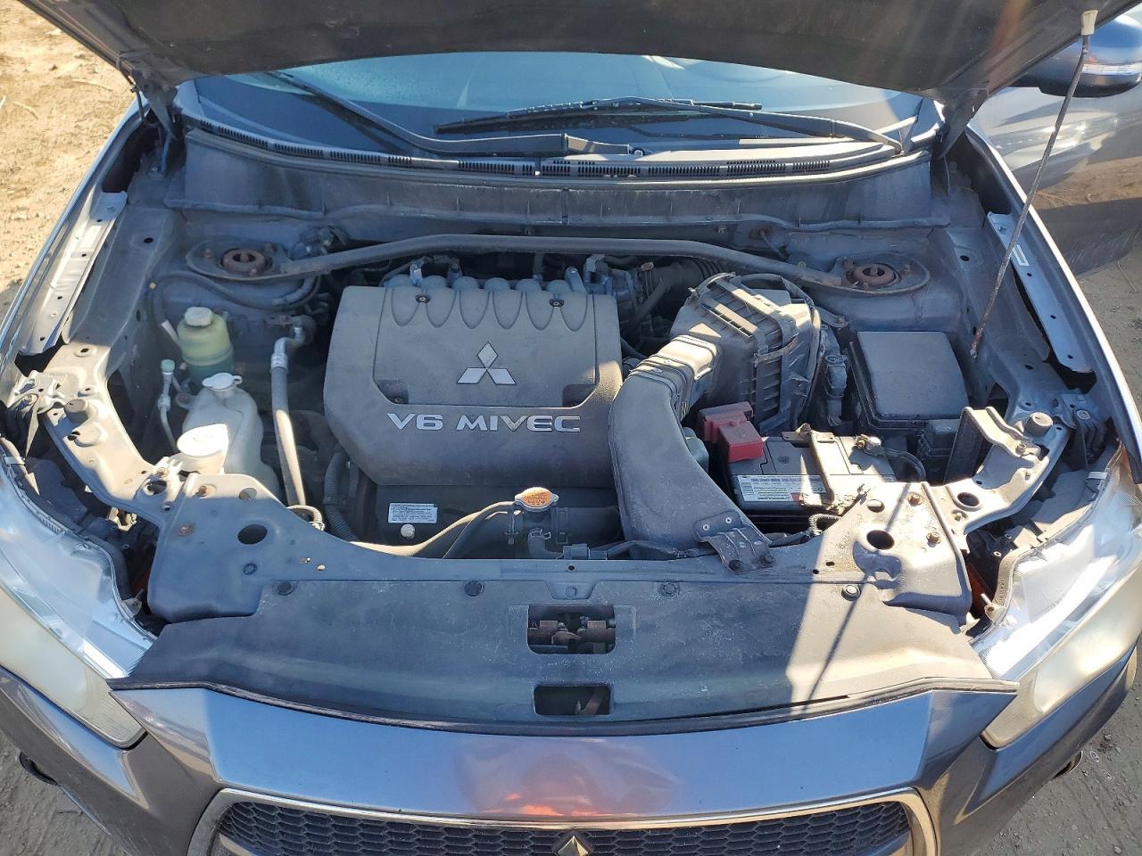 2010 MITSUBISHI outlander