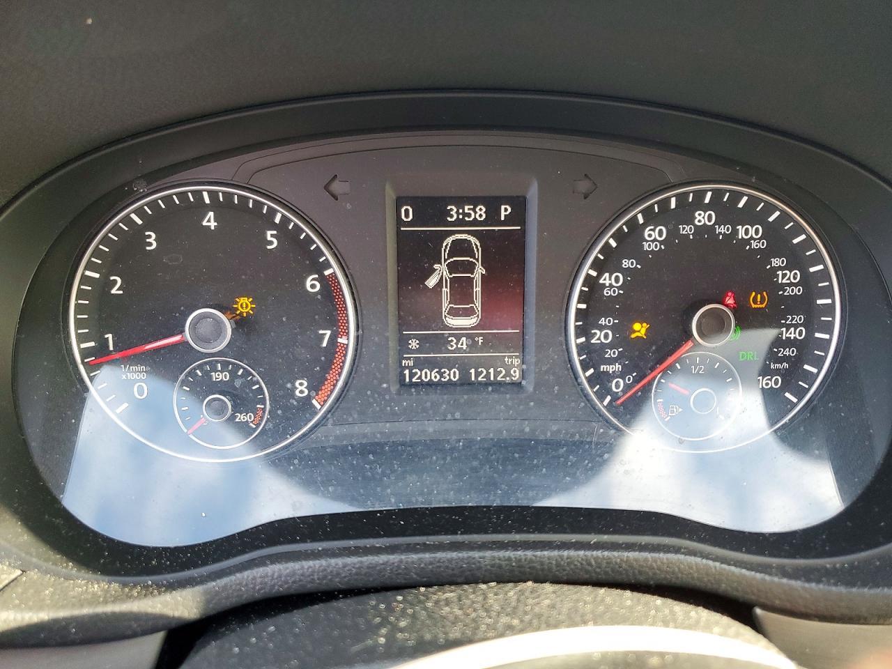 2014 VOLKSWAGEN Passat