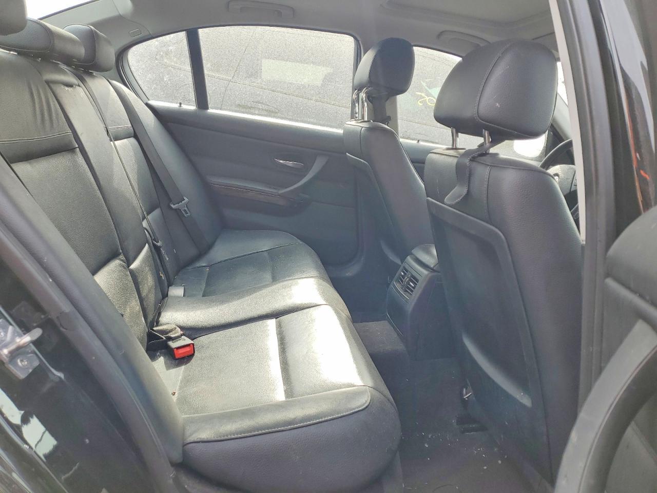 2011 BMW 3 SERIES