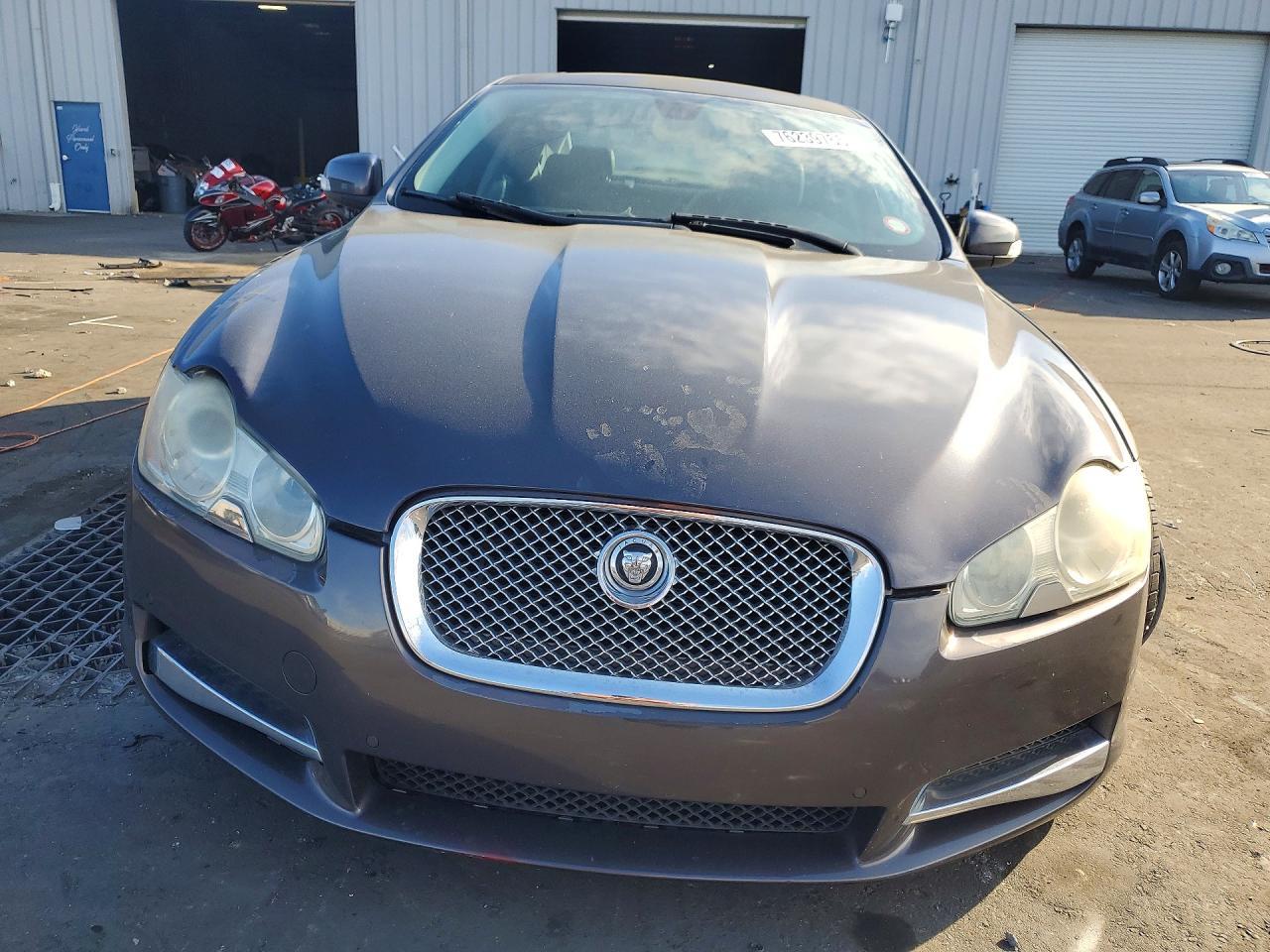 2009 JAGUAR XF