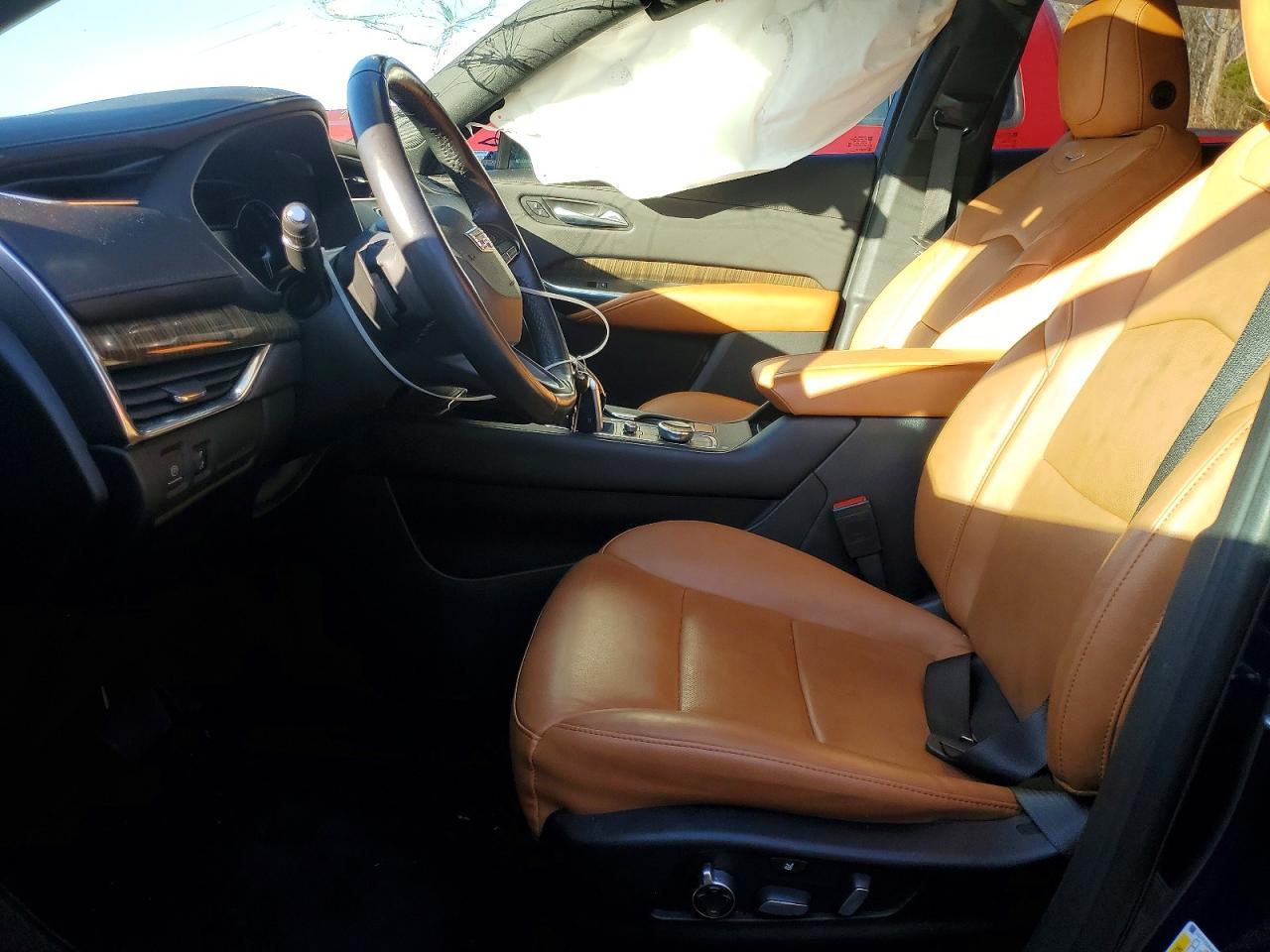 2021 CADILLAC XT4