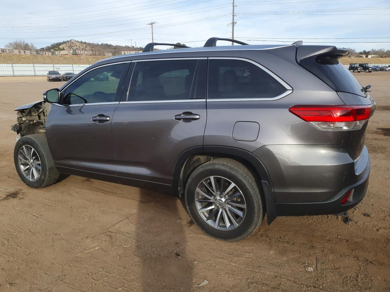 2018 TOYOTA HIGHLANDER