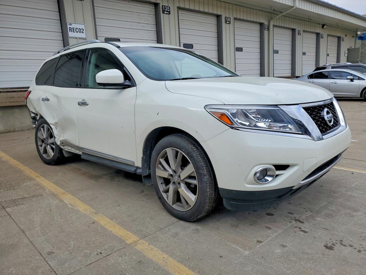 2015 NISSAN PATHFINDER