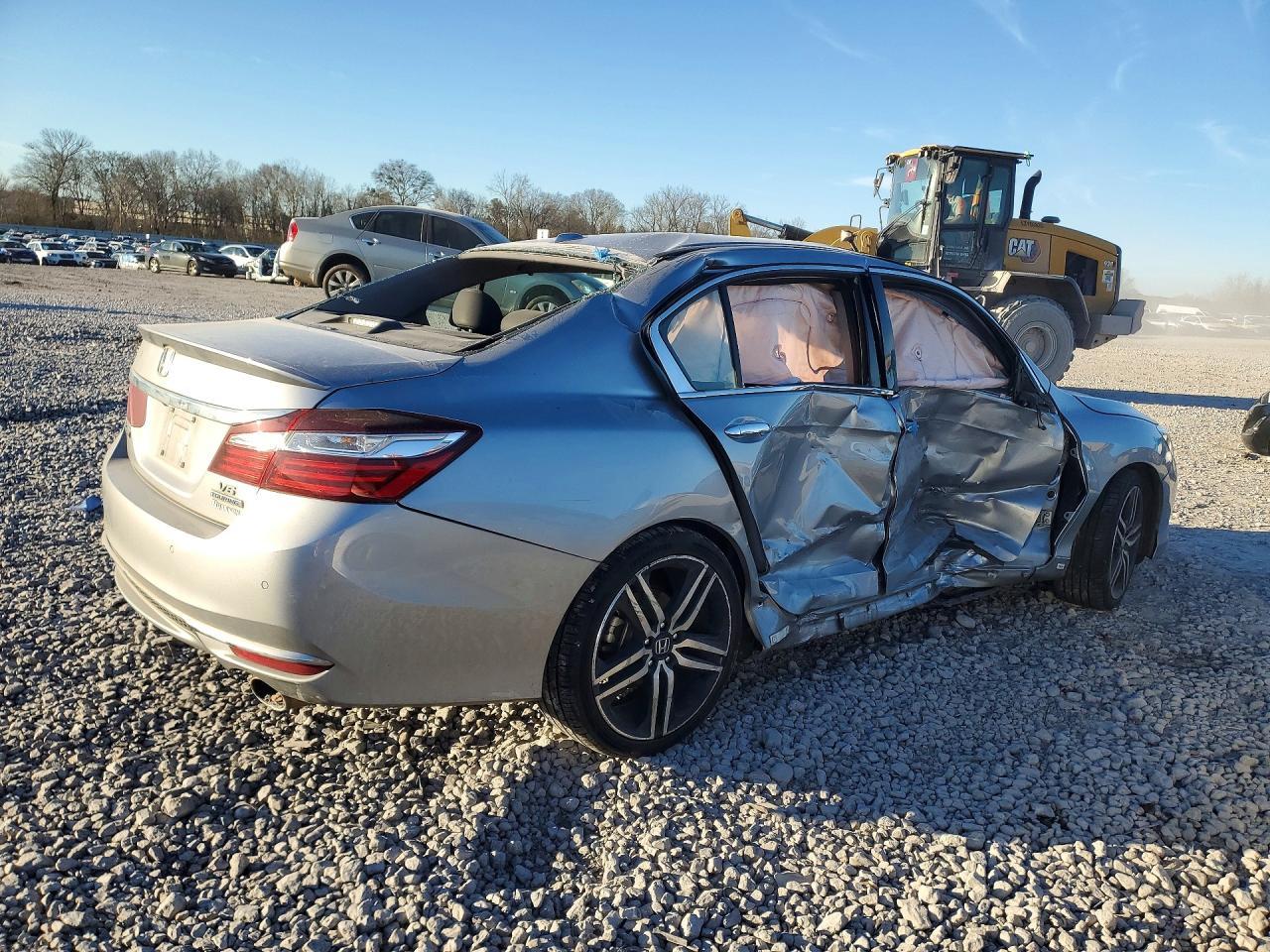 2017 HONDA ACCORD
