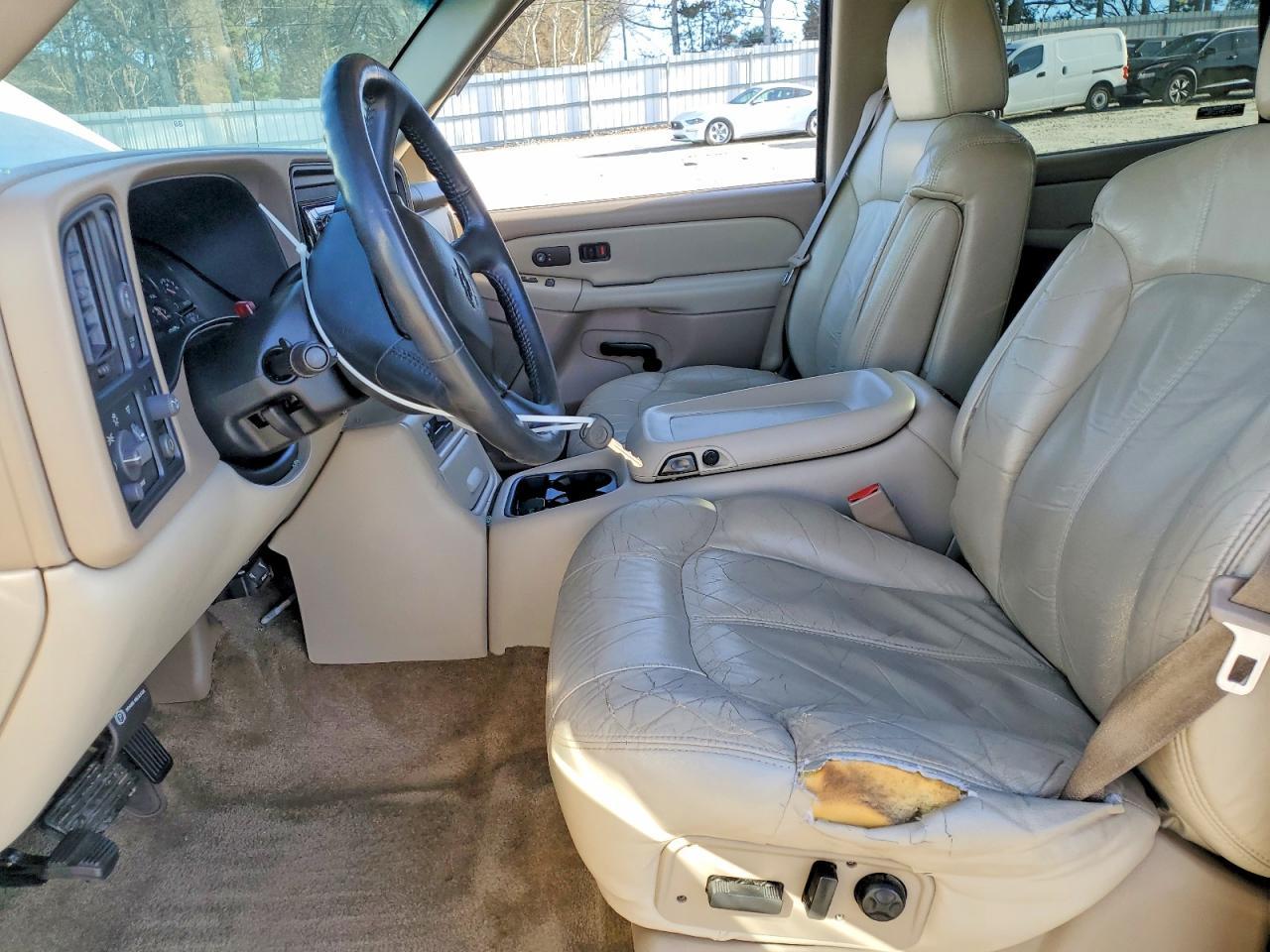 2002 CHEVROLET Tahoe