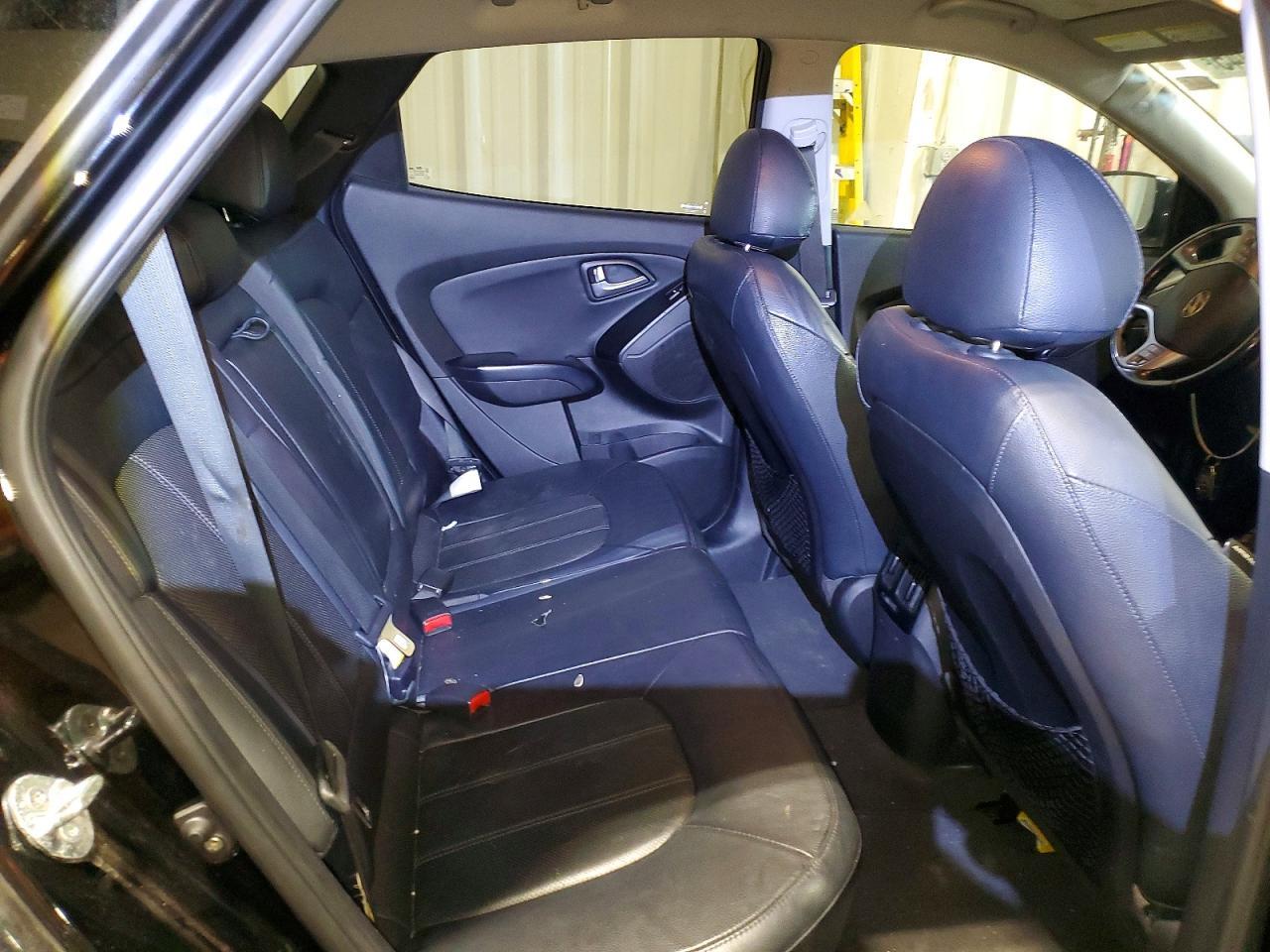 2015 HYUNDAI TUCSON