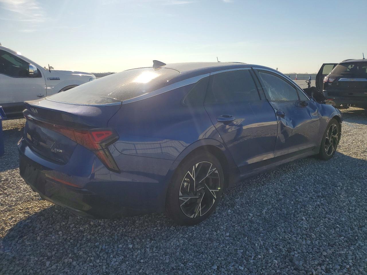 2025 KIA K5