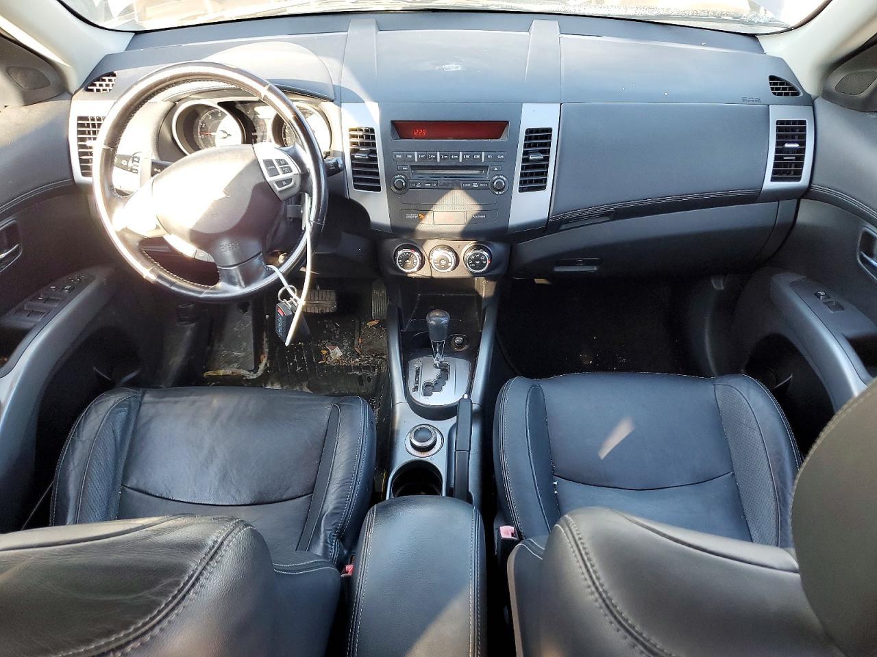 2010 MITSUBISHI outlander