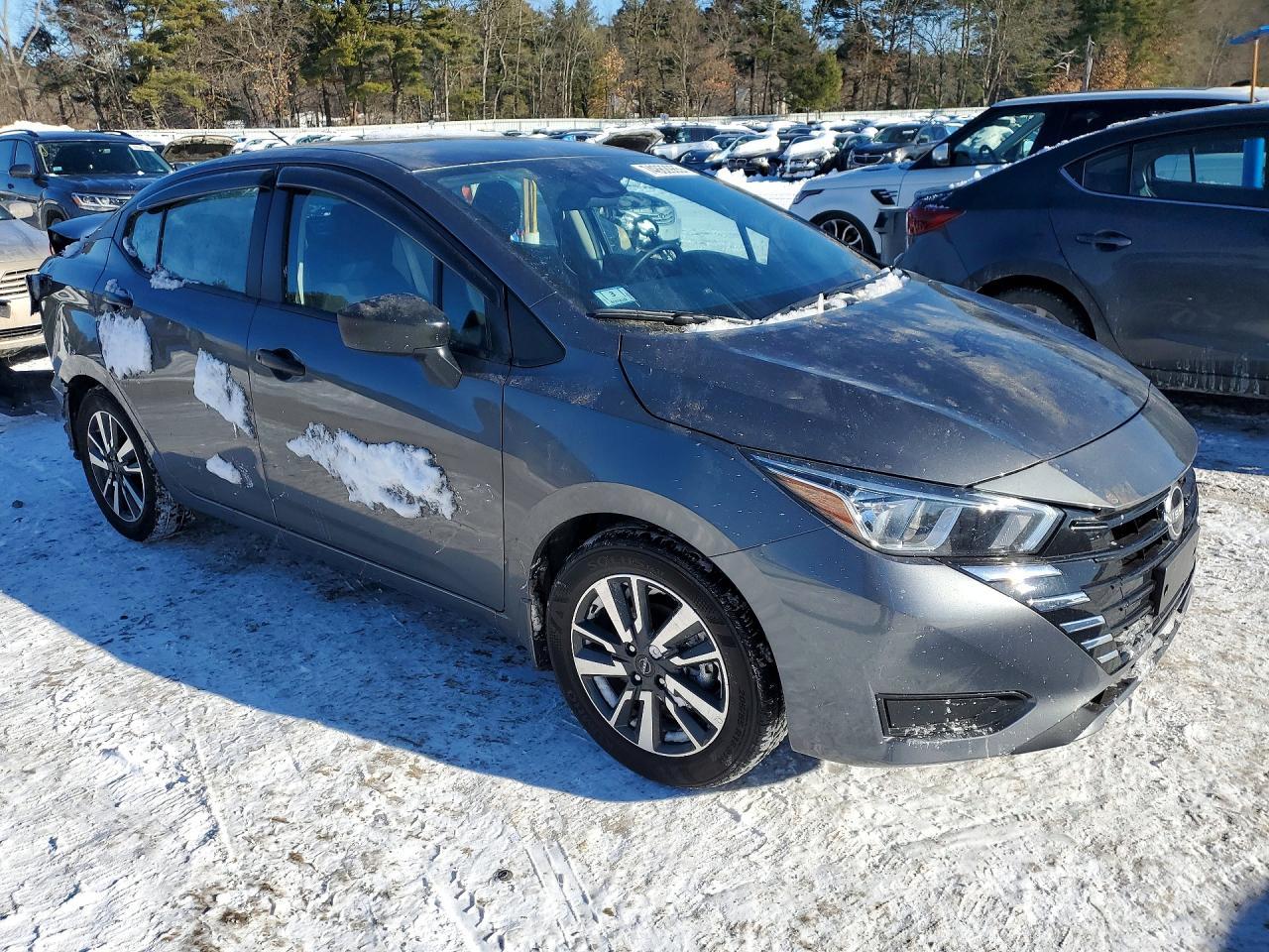 2024 NISSAN VERSA