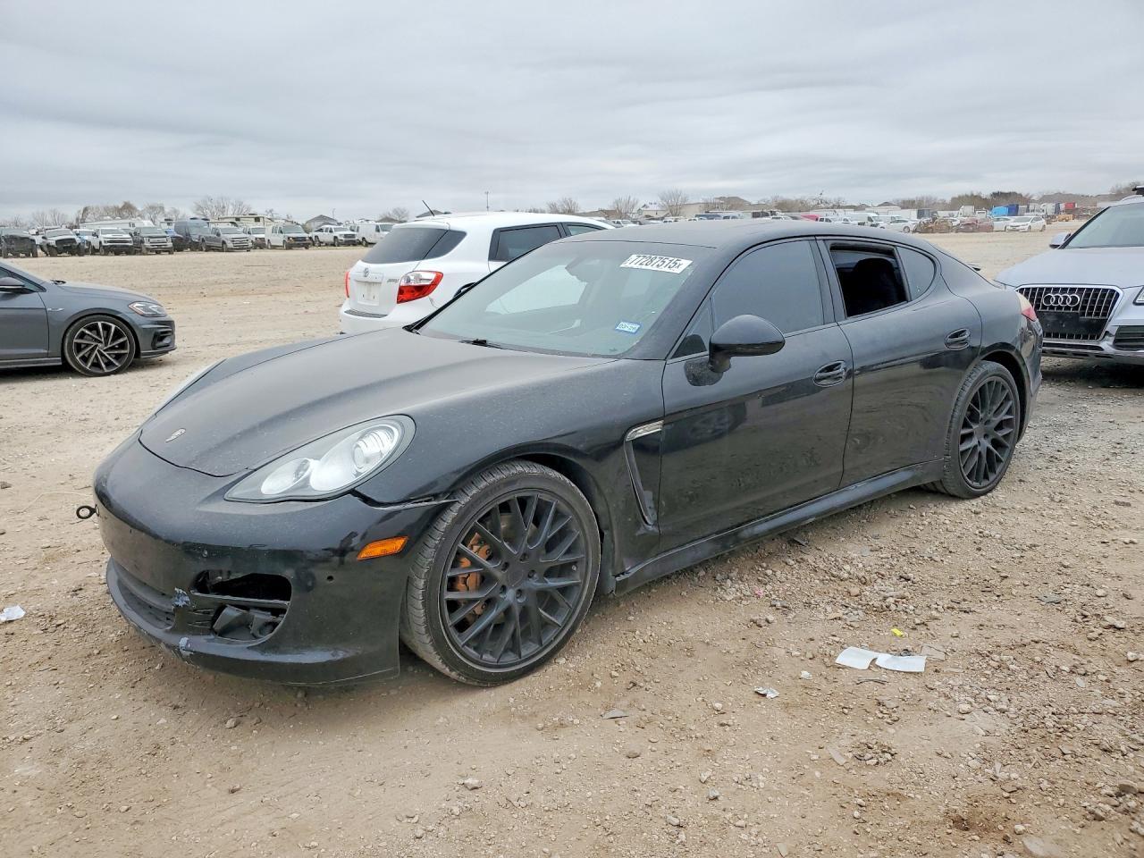 2011 PORSCHE Panamera
