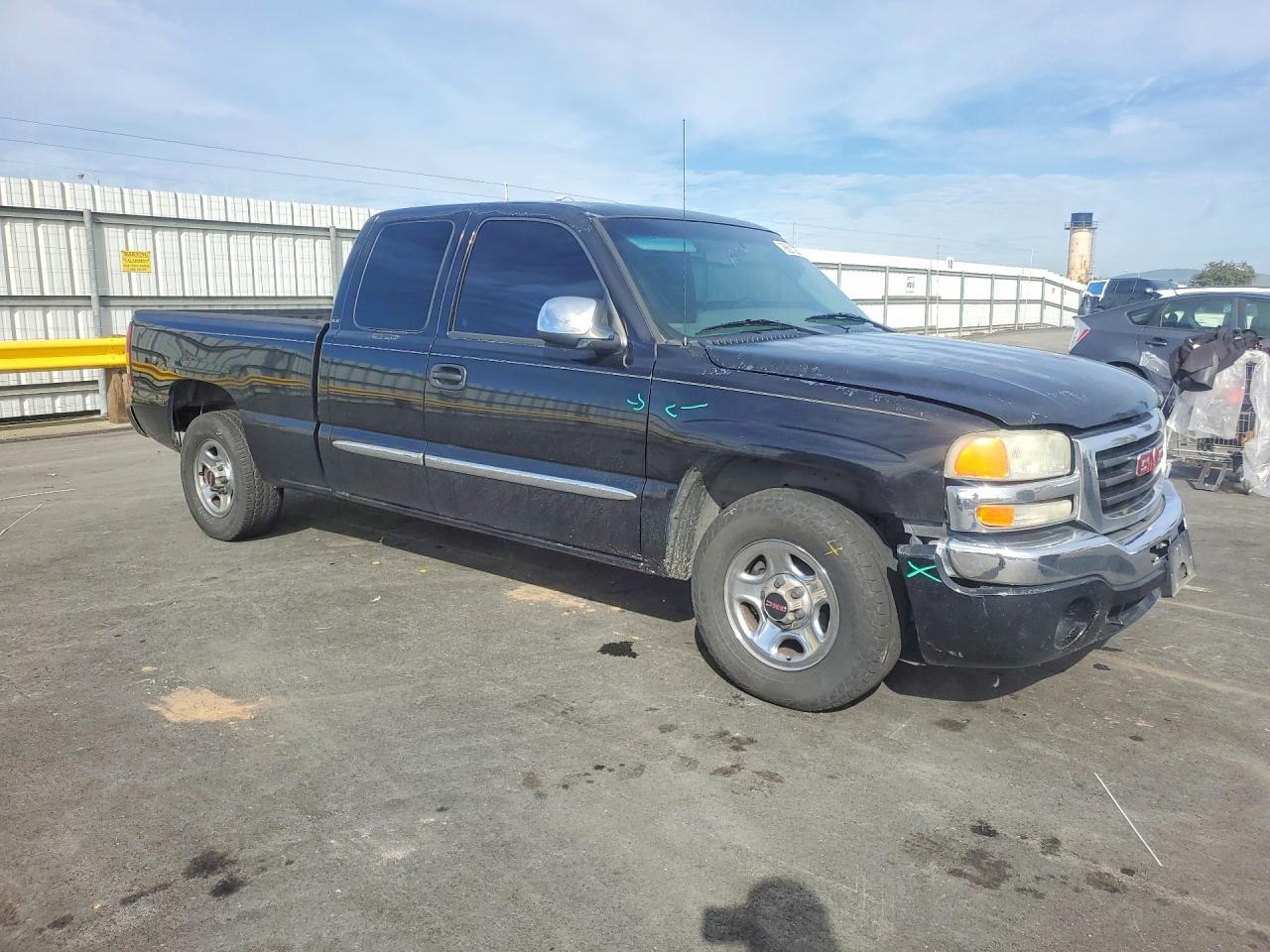 2004 GMC Sierra