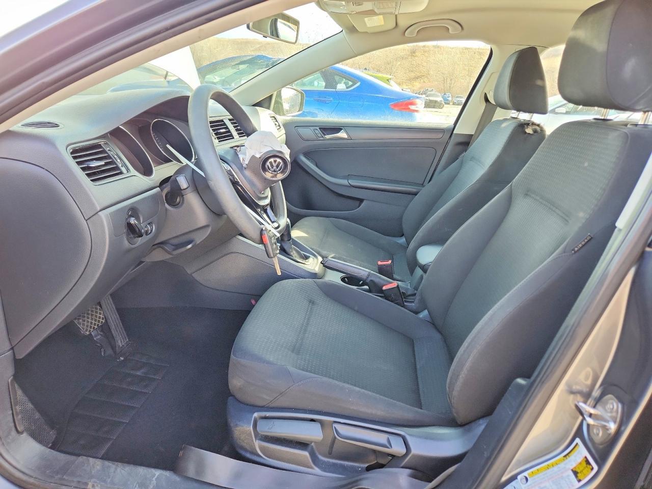 2016 VOLKSWAGEN JETTA