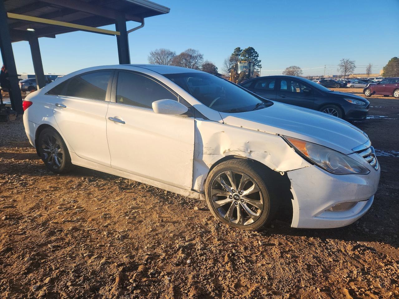 2011 HYUNDAI SONATA