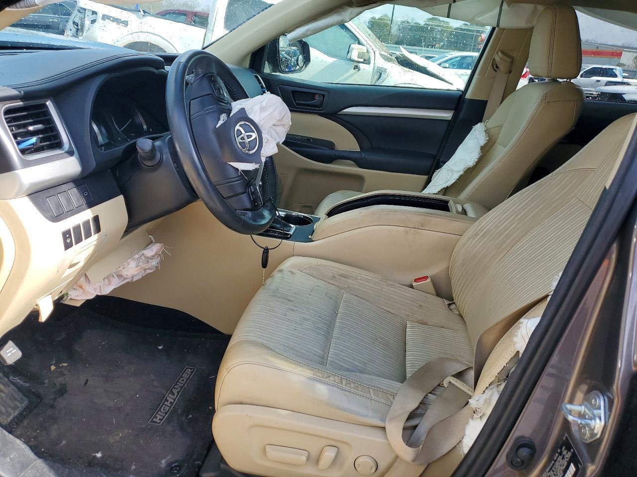 2014 TOYOTA HIGHLANDER