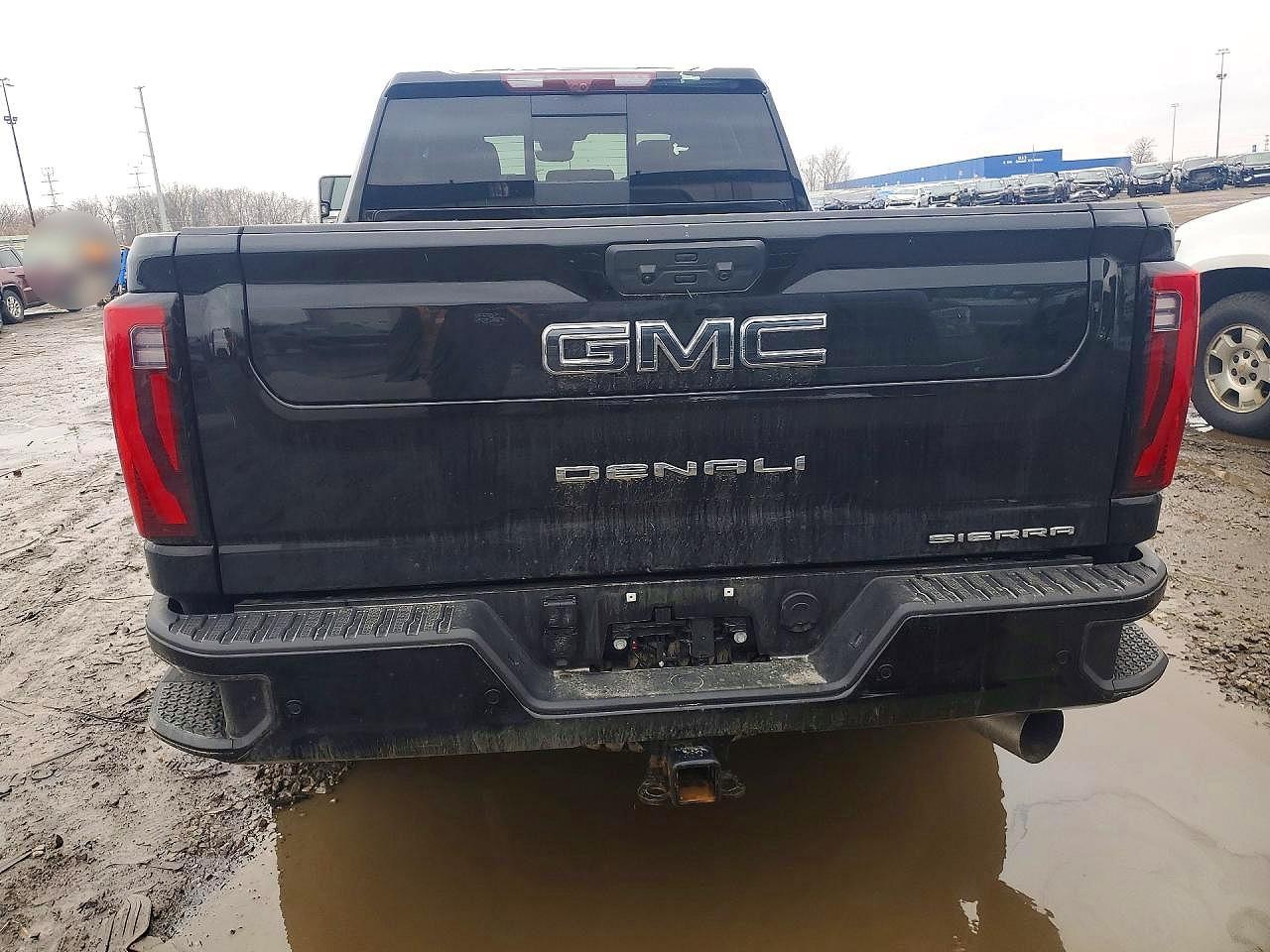 2025 GMC Sierra