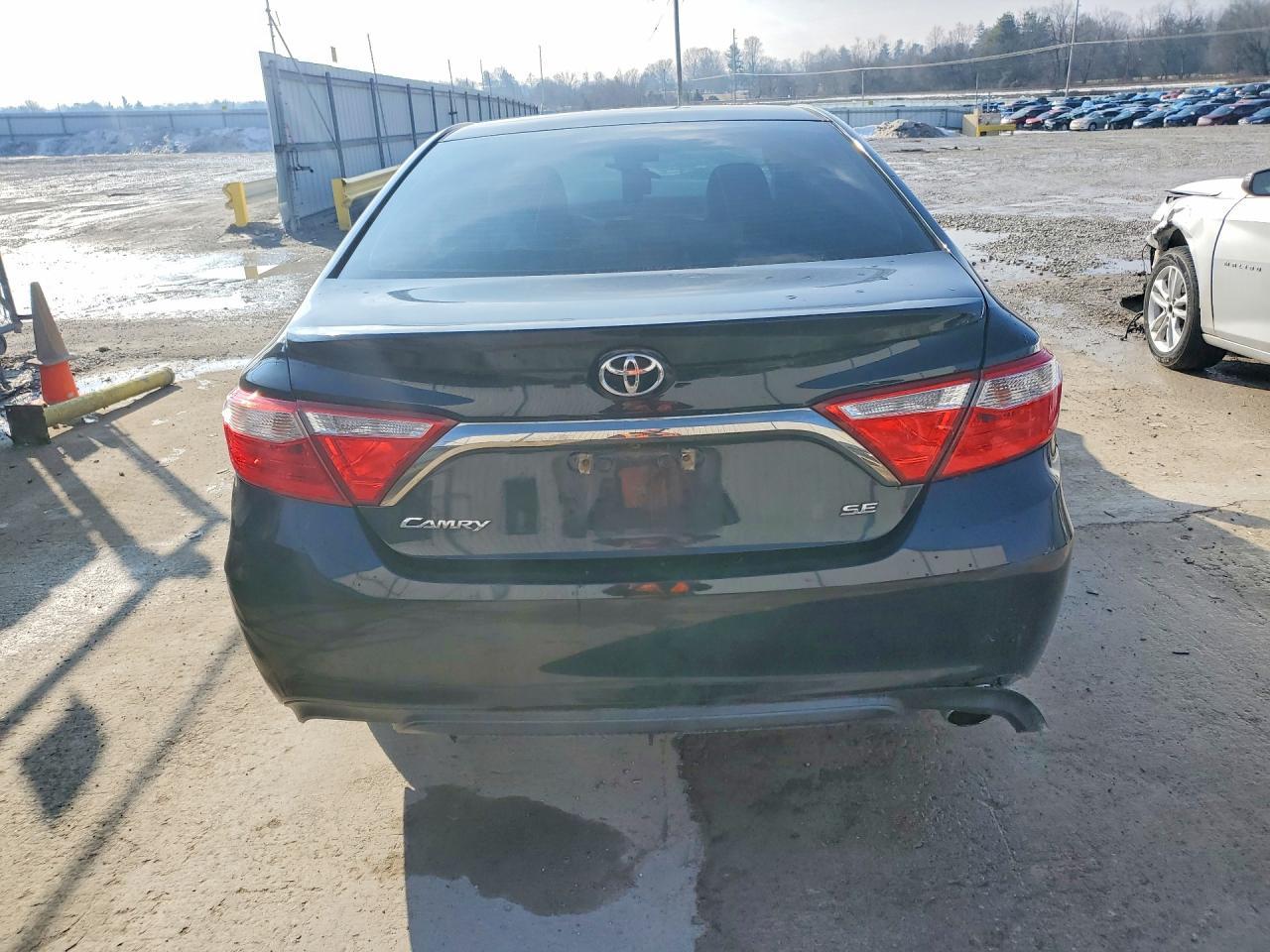 2017 TOYOTA CAMRY