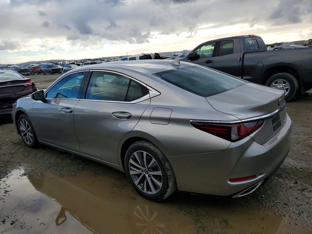 2021 LEXUS ES 350