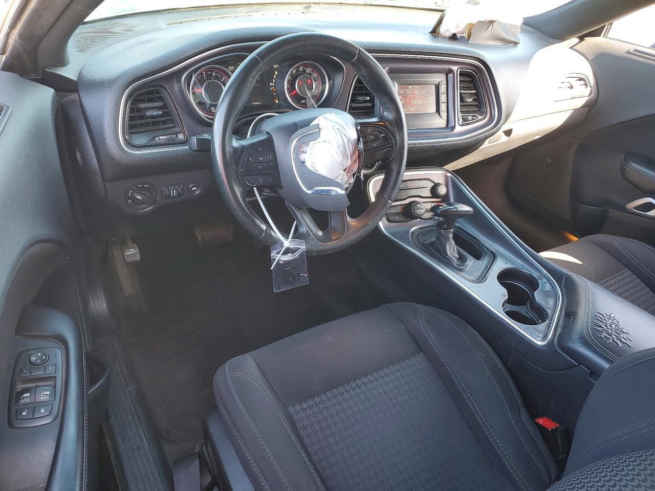 2016 DODGE Challenger