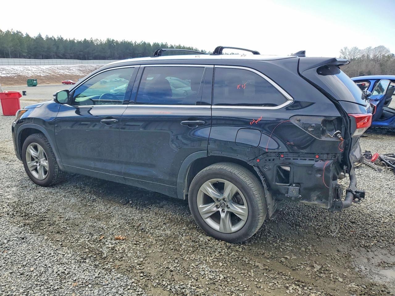 2019 TOYOTA HIGHLANDER