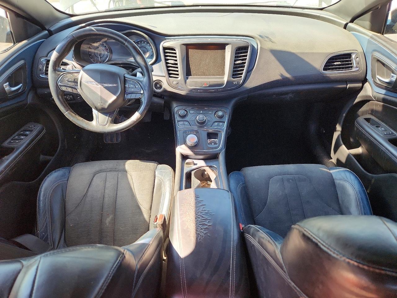 2015 CHRYSLER 200