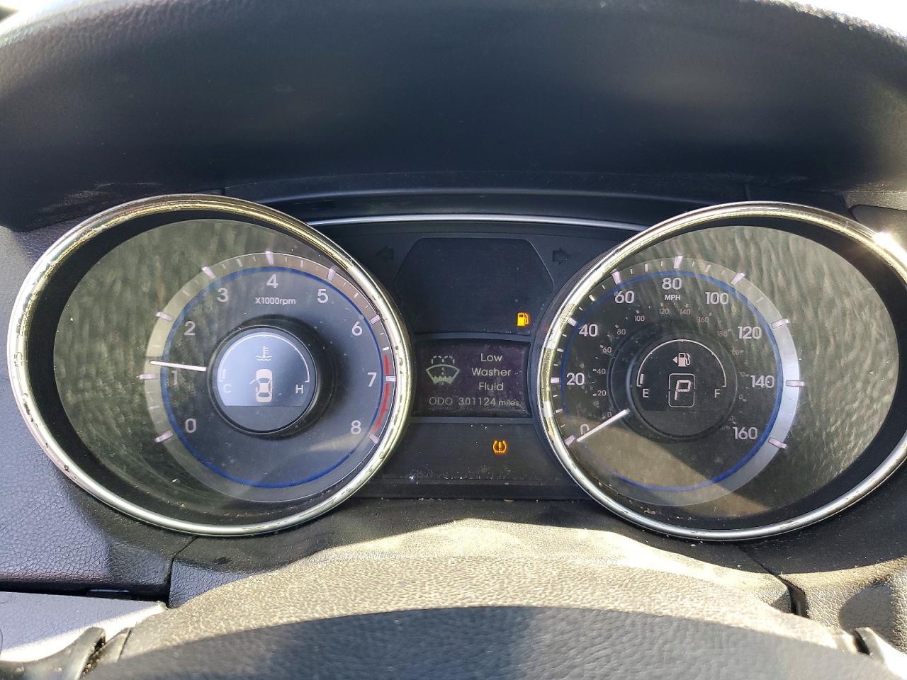 2012 HYUNDAI SONATA