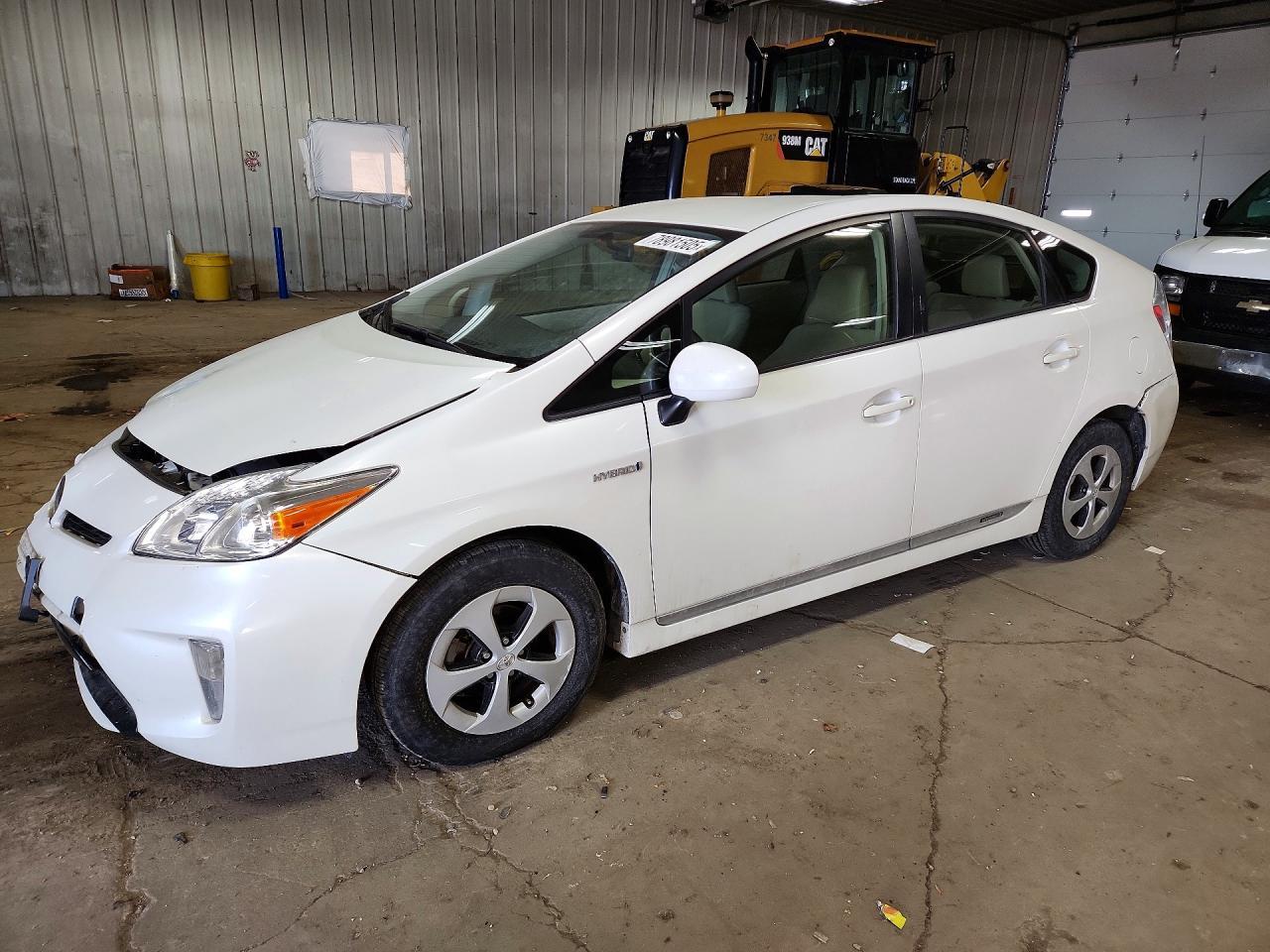 2015 TOYOTA PRIUS