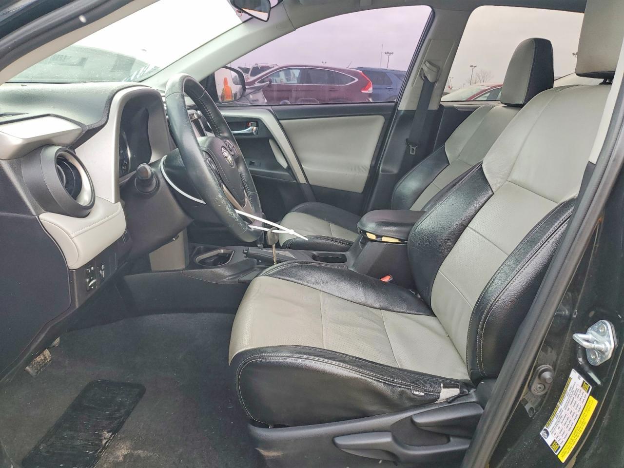 2016 TOYOTA RAV4
