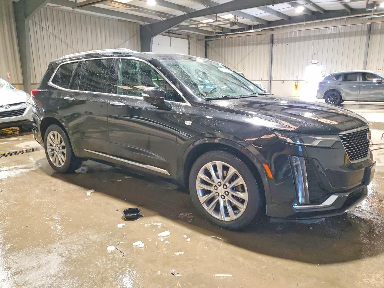 2022 CADILLAC XT6