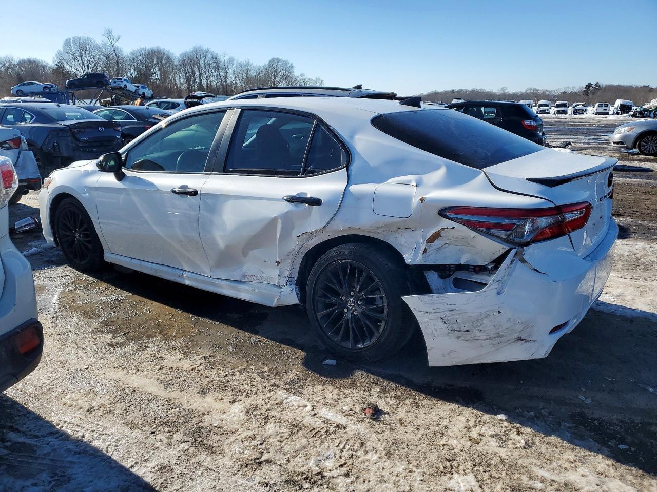 2019 TOYOTA CAMRY