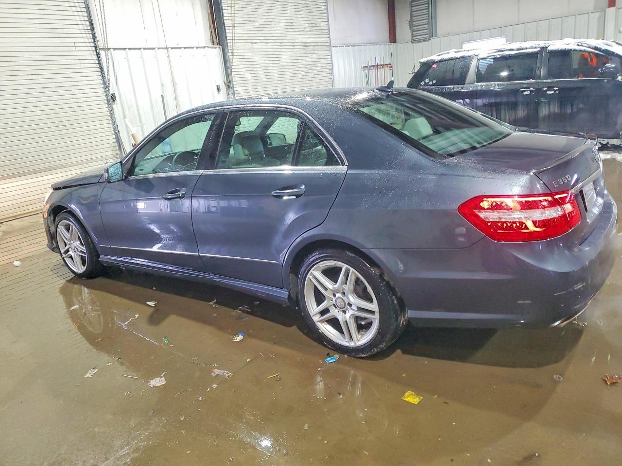 2013 MERCEDES-BENZ E-Class