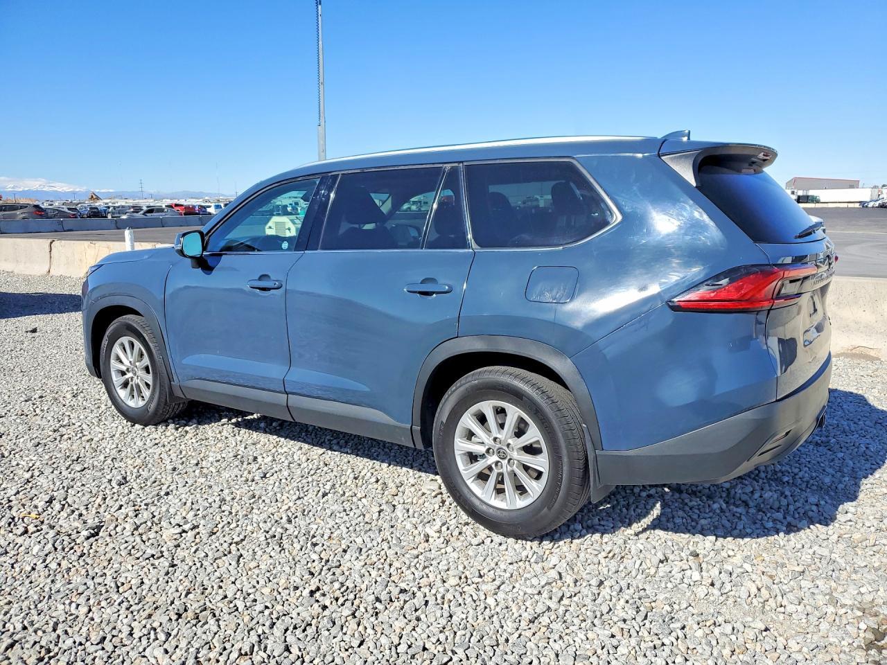 2024 TOYOTA HIGHLANDER
