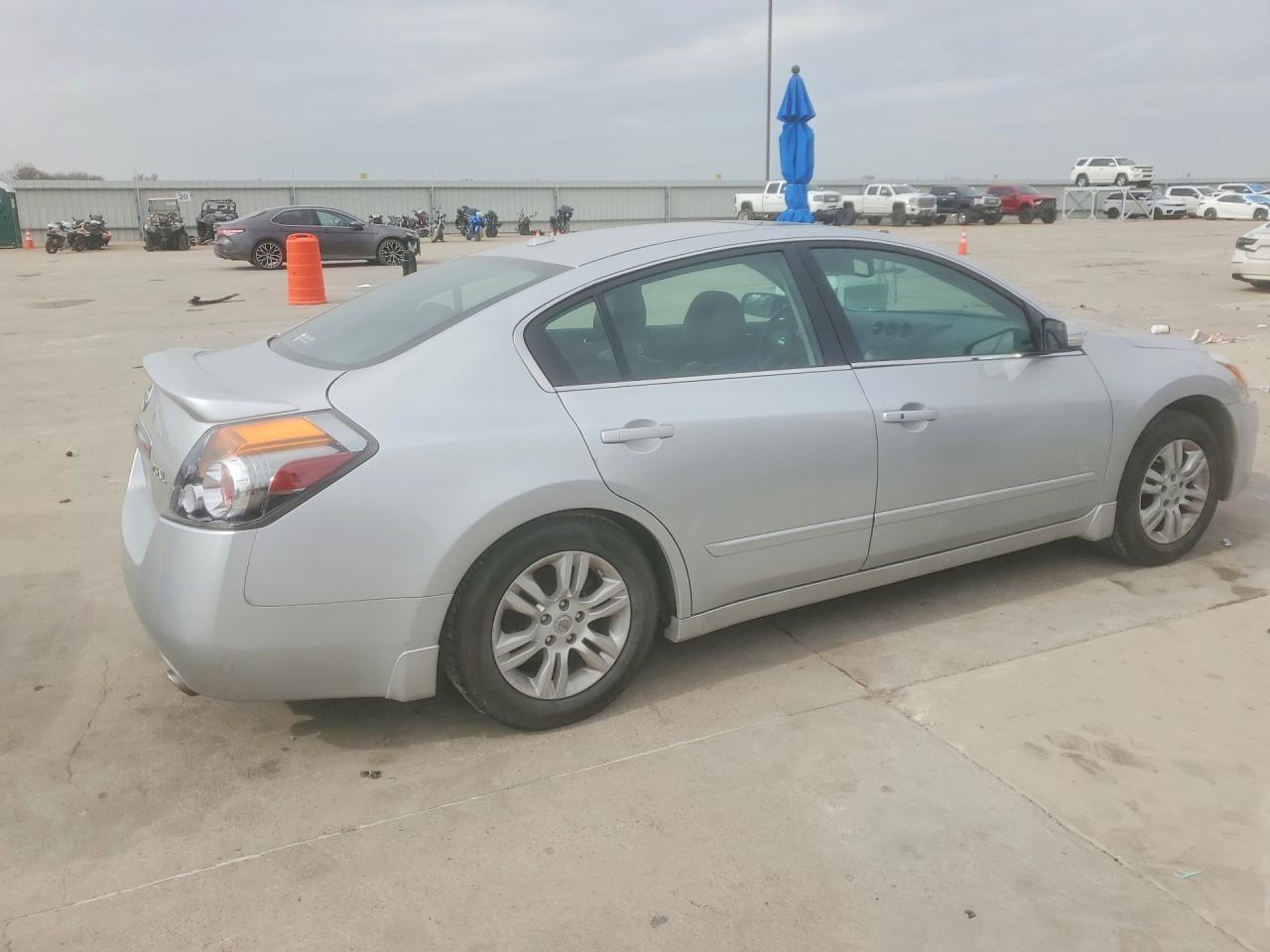 2011 NISSAN ALTIMA