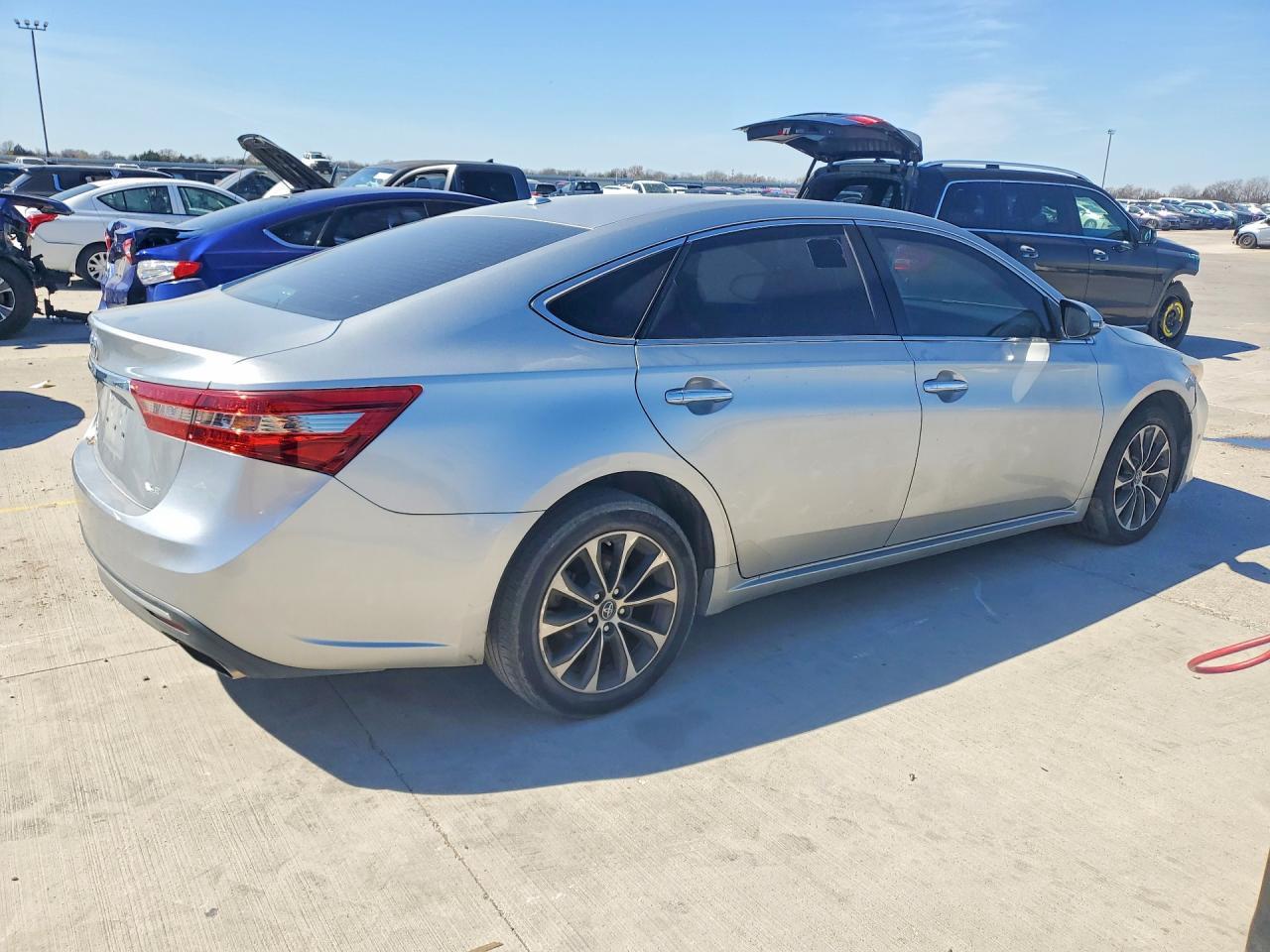2018 TOYOTA Avalon