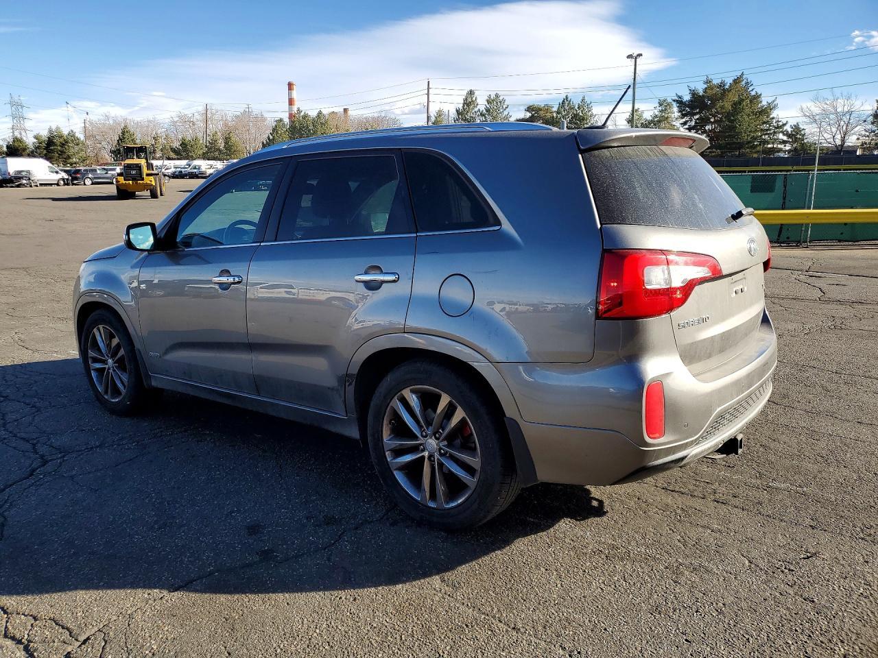 2014 KIA SORENTO