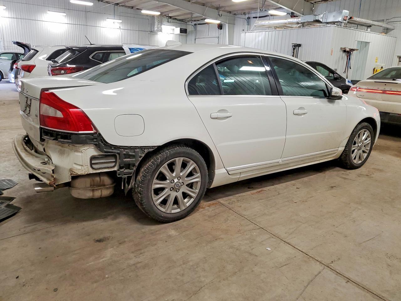 2010 VOLVO S80